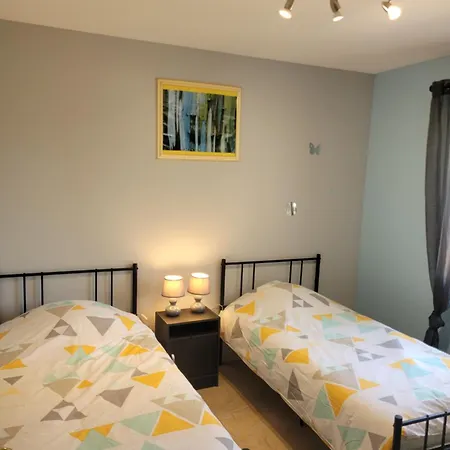 Maison Independante En Lisiere De Garrigue بيت للعطل *